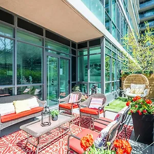 Luxury With Private Patio In Downtown Toronto